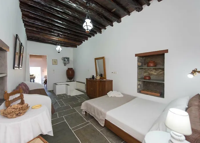 Aris & Maria Houses Kástron