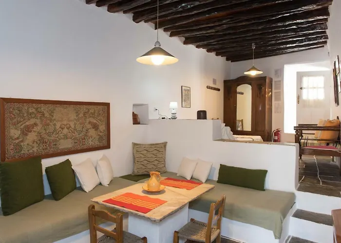 Aris & Maria Houses Apartment *