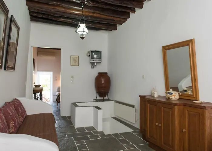 Aris & Maria Houses Apartment *