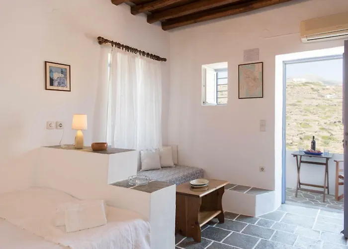 Aris & Maria Kástron